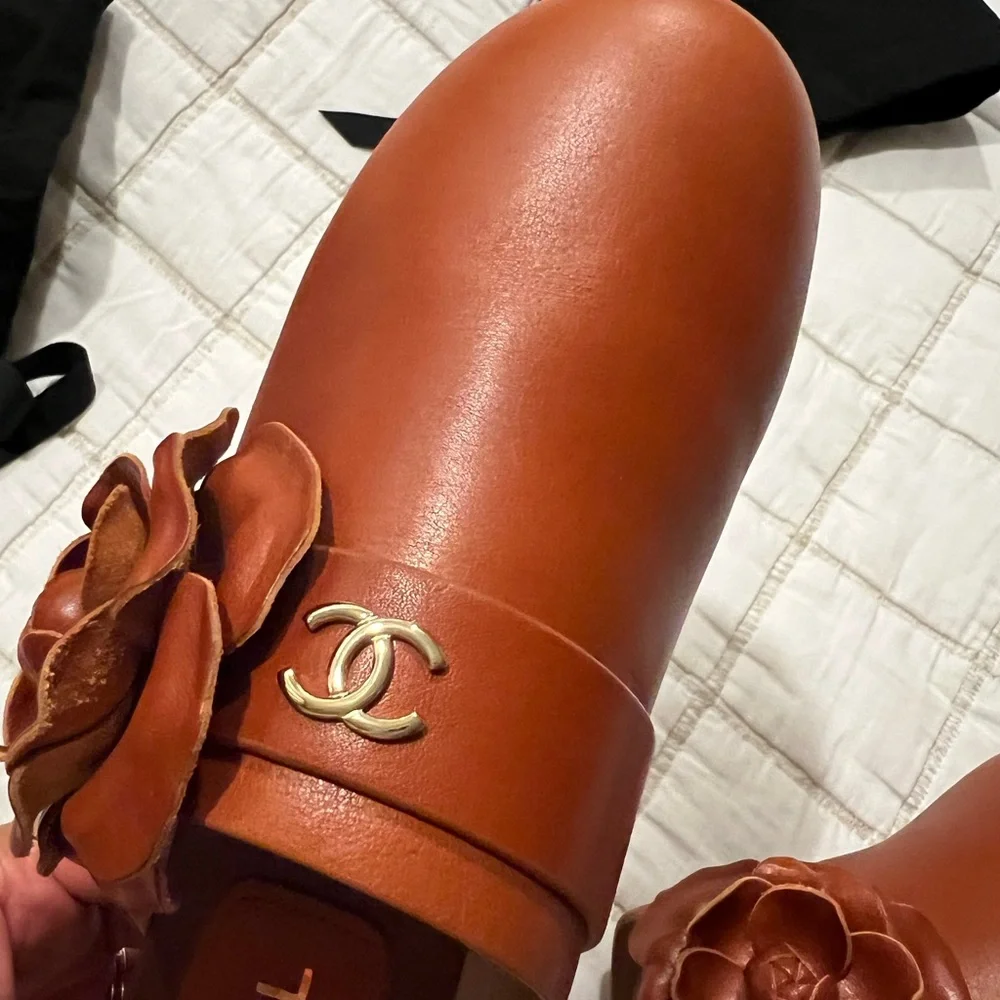 Chanel Clogs Brown. BNEW Sz 40 - Picture 8 of 10